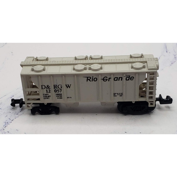 Rio Grande 2 Bay Covered Hopper D&RGW 12057 N Scale Train - Picture 1 of 8